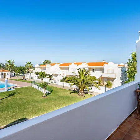 Pauline's In A Small And Quiet In Porches Lejlighed Porches (Algarve)